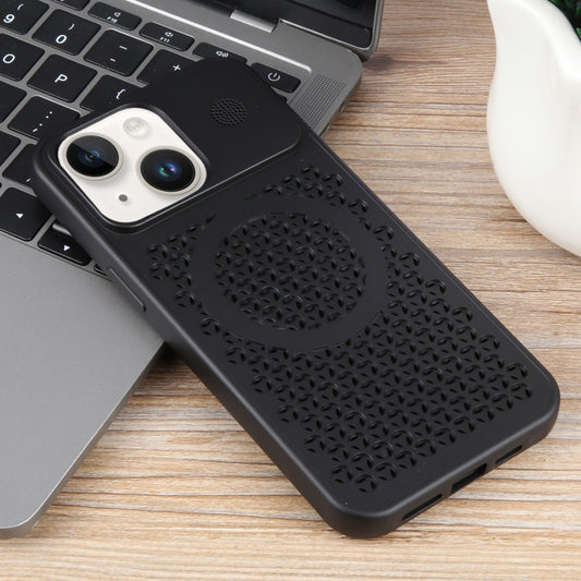 For iPhone 15 Pure Color Honeycomb Aromatherapy MagSafe Phone Case(Black) by buy2fix