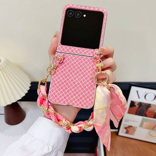 For Motorola Razr 50 Ultra Sparkling Diamond Rhombus PC Phone Case with Silk Scarf Bracelet(Pink) by buy2fix