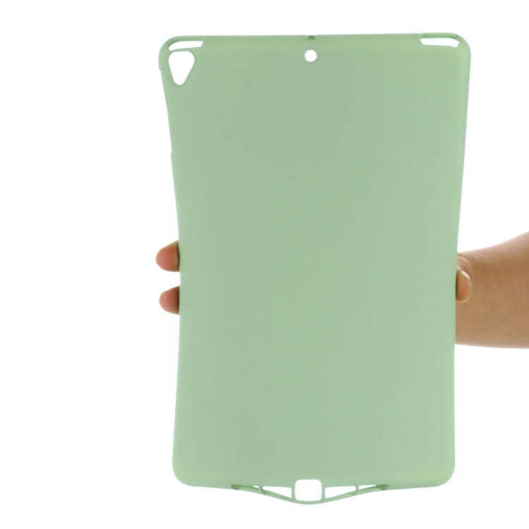 Solid Color Liquid Silicone Dropproof Full Coverage Protective Case For iPad Air / 9.7 2017 / 9.7 2018 / Pro 9.7(Green) by buy2fix