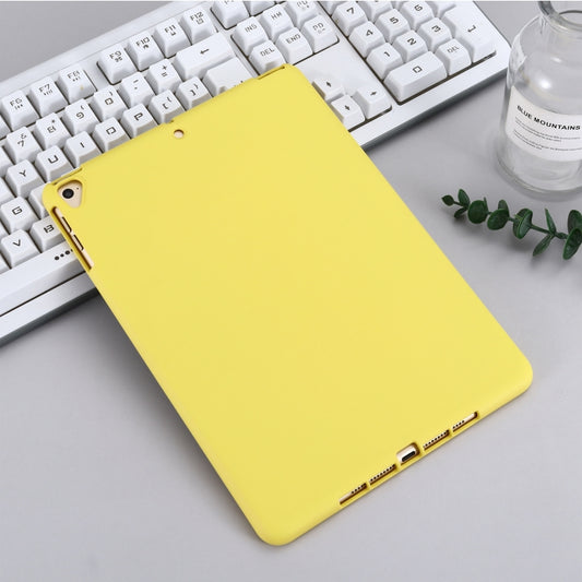 Solid Color Liquid Silicone Dropproof Full Coverage Protective Case For iPad Air / 9.7 2017 / 9.7 2018 / Pro 9.7(Yellow) by buy2fix