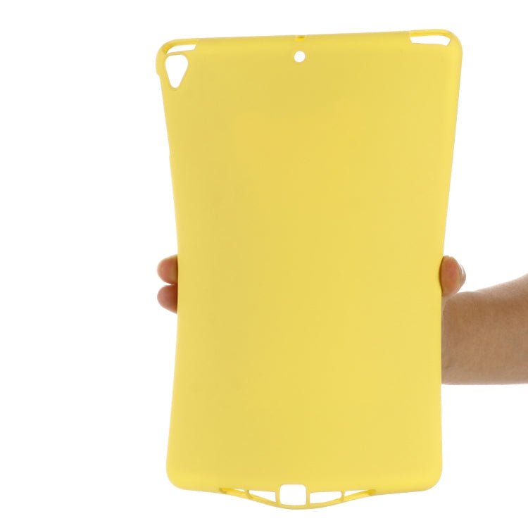 Solid Color Liquid Silicone Dropproof Full Coverage Protective Case For iPad Air / 9.7 2017 / 9.7 2018 / Pro 9.7(Yellow) by buy2fix