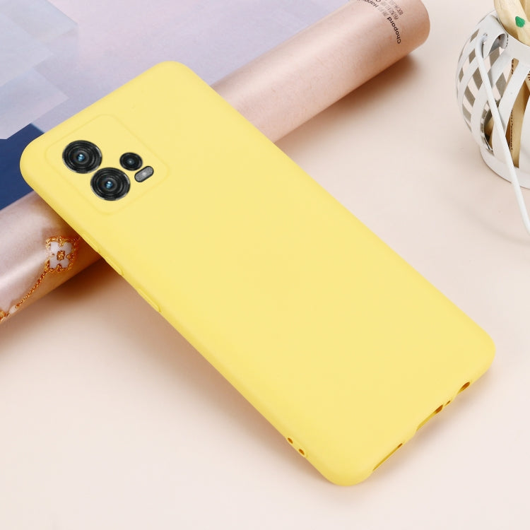 For Motorola Moto G72 Pure Color Liquid Silicone Shockproof Full Coverage Phone Case(Yellow) by buy2fix