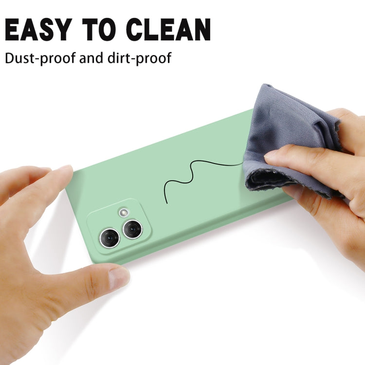 For Motorola Moto G84 5G Solid Color Liquid Silicone Dropproof Full Coverage Phone Case(Green) by buy2fix