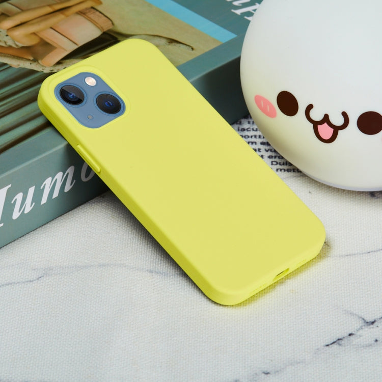 For iPhone 15 Solid Color Silicone Phone Case(Lemon Yellow) by buy2fix