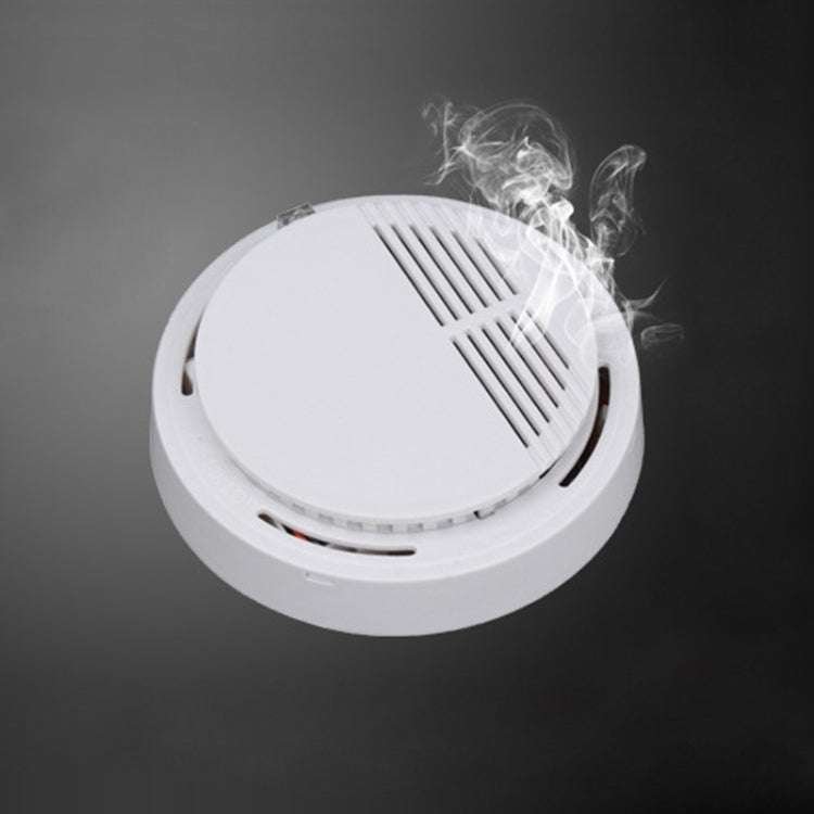 SS-168 First Alert Battery-Operated Fire Smoke Alarm Detector(White) by buy2fix