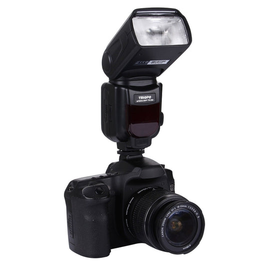 Triopo TR-950 Flash Speedlite for Canon / Nikon DSLR Cameras by TRIOPO