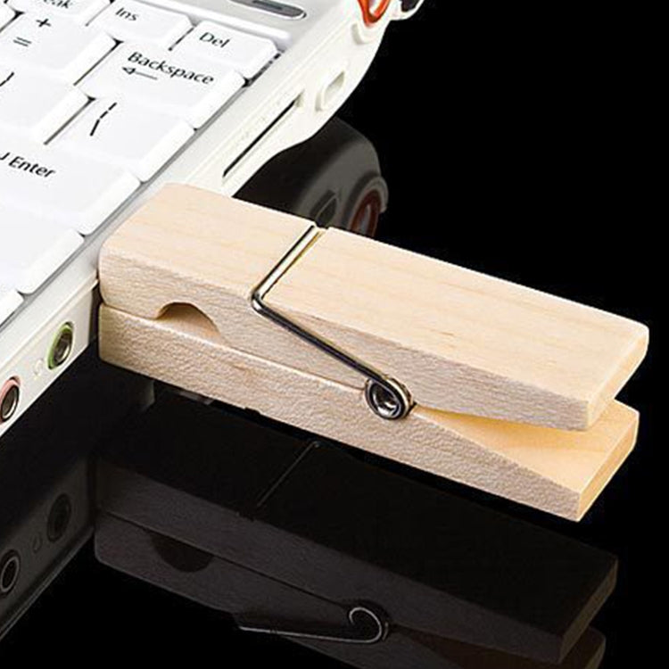 4 GB Wood Clip Style USB Flash Disk by buy2fix
