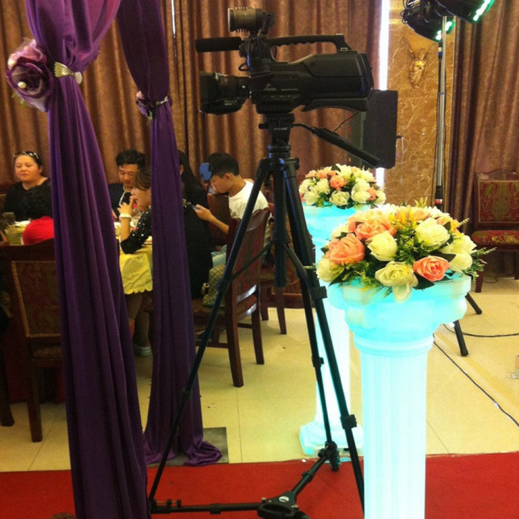 YUNTENG VCT-880 Aluminum Alloy Tripod Mount with Three-Dimensional Tripod Head by YUNTENG