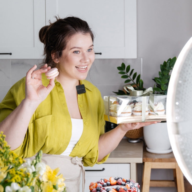 Outdoor Short Video Shooting Noise Reduction Radio Lavalier Microphone With Bluetooth by buy2fix