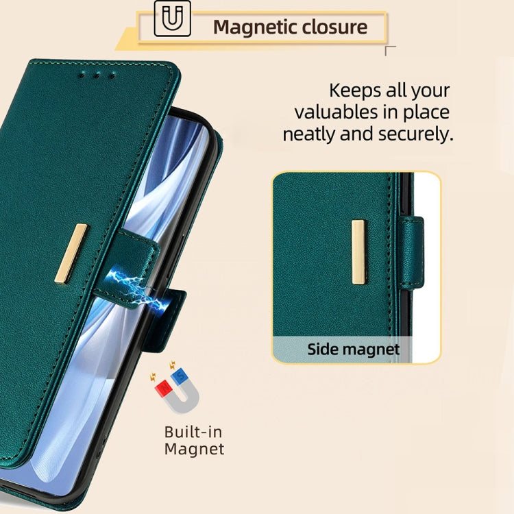 For Motorola Moto G Play 4G 2024 Crossbody Chain Leather Phone Case(Green) by buy2fix