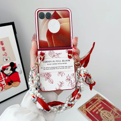 For Motorola Razr 40 Ultra Sketch Flower Pattern Phone Case with Scarf Bracelet(Rose) by buy2fix