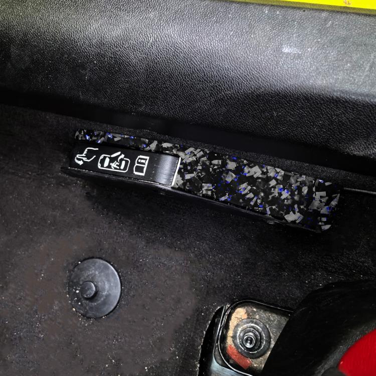 EDA008187601B_2.jpg@b924c8abc5a5e8582c6be1863a657721