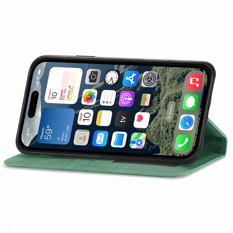 For iPhone 16e Retro Skin Feel Magnetic Flip Leather Phone Case(Green) - iPhone 16e Cases by buy2fix | Online Shopping UK | buy2fix