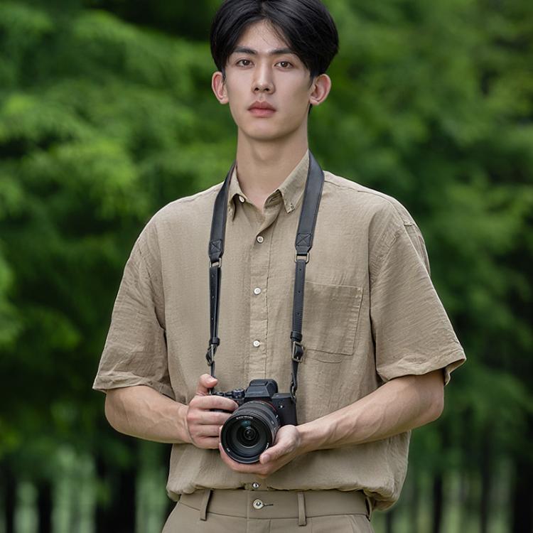 Cwatcun D222 Medium Comfortable DSLR Camera Universal Shoulder Strap Leather Quick Release Strap(Black) - Camera Strap by Cwatcun | Online Shopping UK | buy2fix