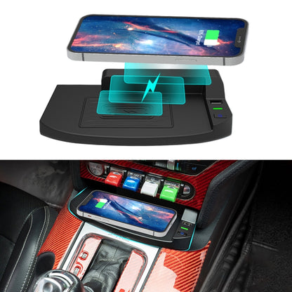 Car Qi Standard Wireless Charger 15W Quick Charging for Ford Mustang 2015-2021, Left Driving - In Car by buy2fix | Online Shopping UK | buy2fix