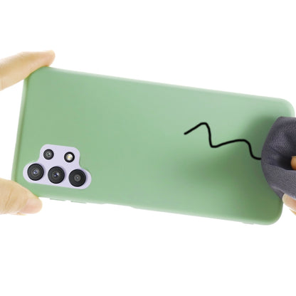 For Samsung Galaxy A32 4G Solid Color Liquid Silicone Dropproof Full Coverage Protective Case(Green) by buy2fix