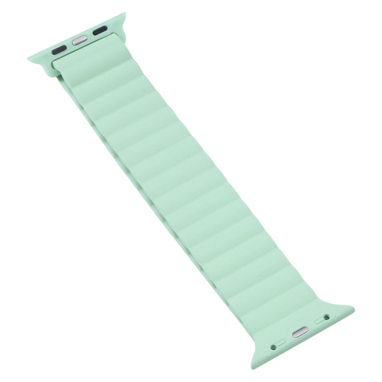 Silicone Magnet Watch Band For Apple Watch Ultra 49mm&Watch Ultra 2 49mm / Series 9&8&7 45mm / SE 3&SE 2&6&SE&5&4 44mm / 3&2&1 42mm(Khaki) by buy2fix