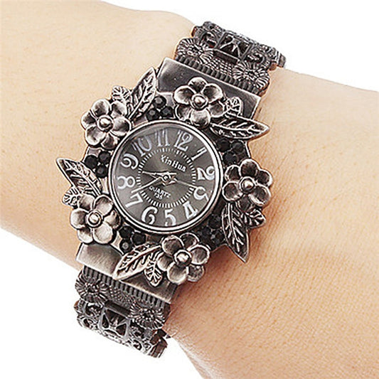 Retro Embossed Flower Bracelet Quartz Watch for Women(Black) - Bracelet Watches by buy2fix | Online Shopping UK | buy2fix